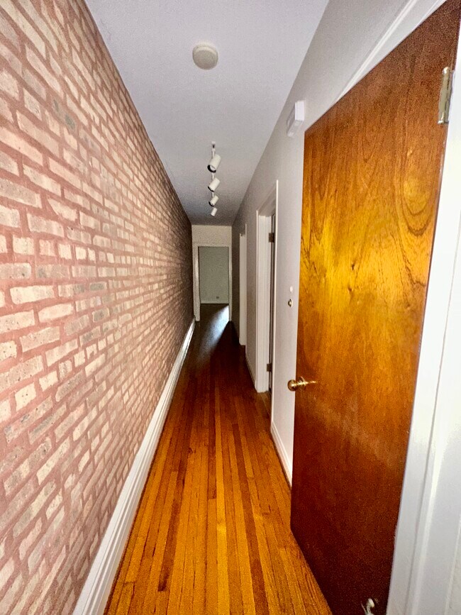 Pasillo - 6631 N Glenwood Ave Unidad 1S