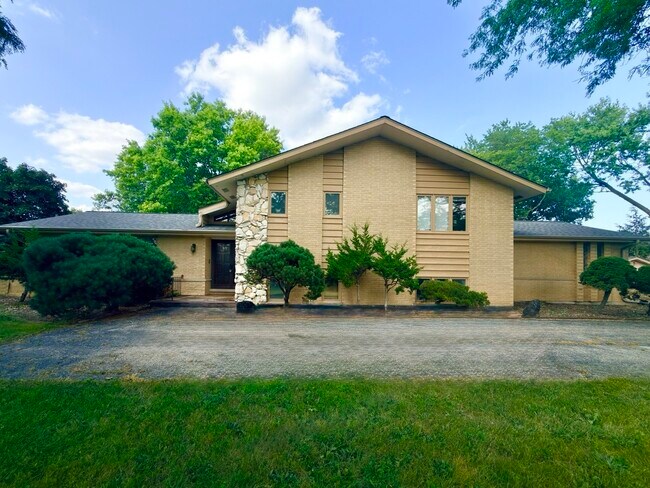 Photo - 7826 Dunham Rd