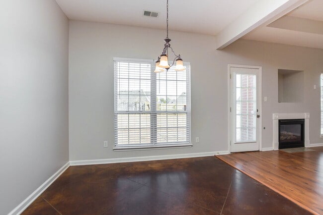 Photo - 8426 Linda Shore Cove