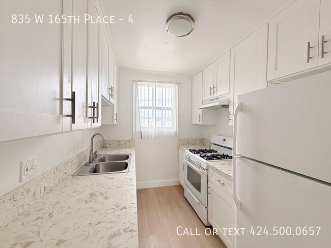 Photo - 835 W 165th Pl Unit 4