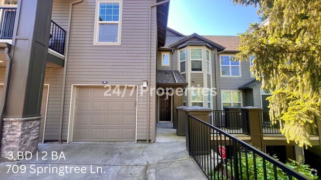 Building Photo - **First month FREE** - 3BD/2BA - West Linn Rental