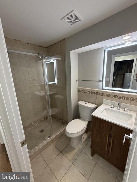 6111 Richmanor Terrace