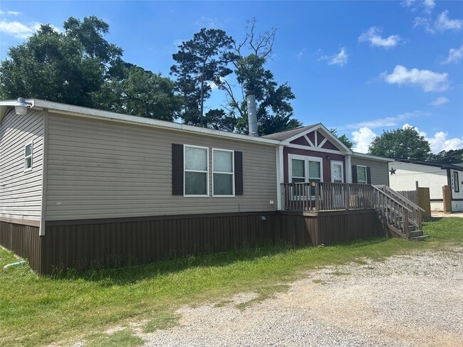 Building Photo - 15158 Schank Rd