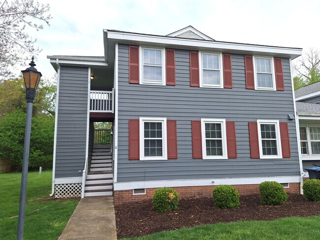 2 bedroom/ 2 bathroom- Campus Court - 2 bedroom/ 2 bathroom- Campus Court Condo Unit 7