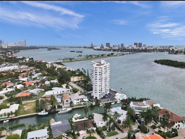 Building Photo - 11930 N Bayshore Dr Unit 601