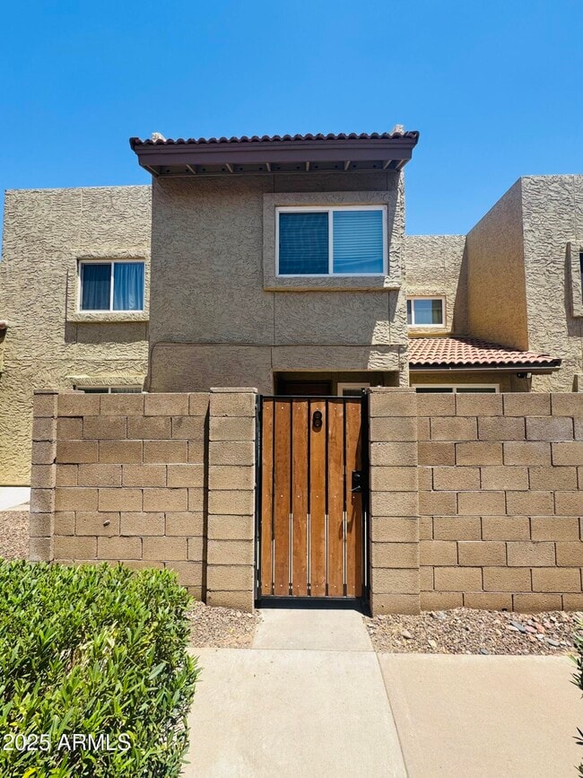 Photo - 222 W Brown Rd Townhome