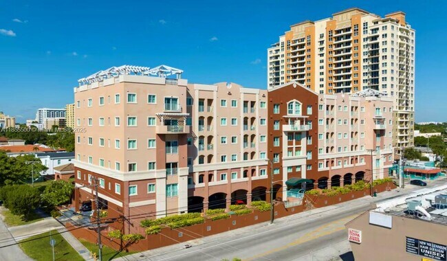 Building Photo - 2280 SW 32nd Ave Unit 514 Rental