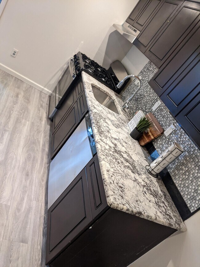 Photo - 1824 N Taney St