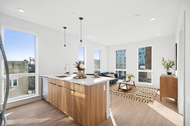 Building Photo - Via Callowhill