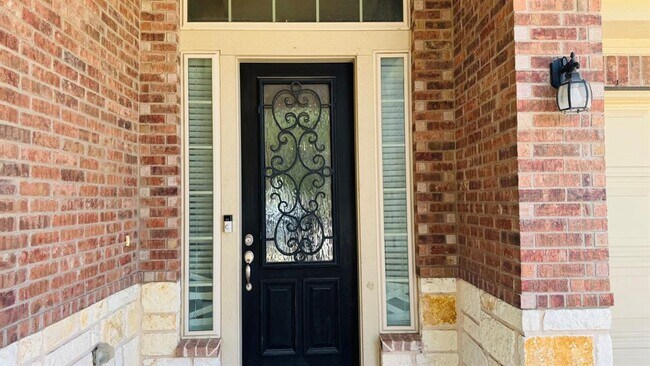Photo - 2437 Merton Dr