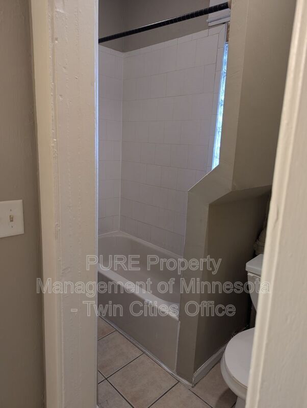 Photo - 605 Van Buren Ave Unit 2