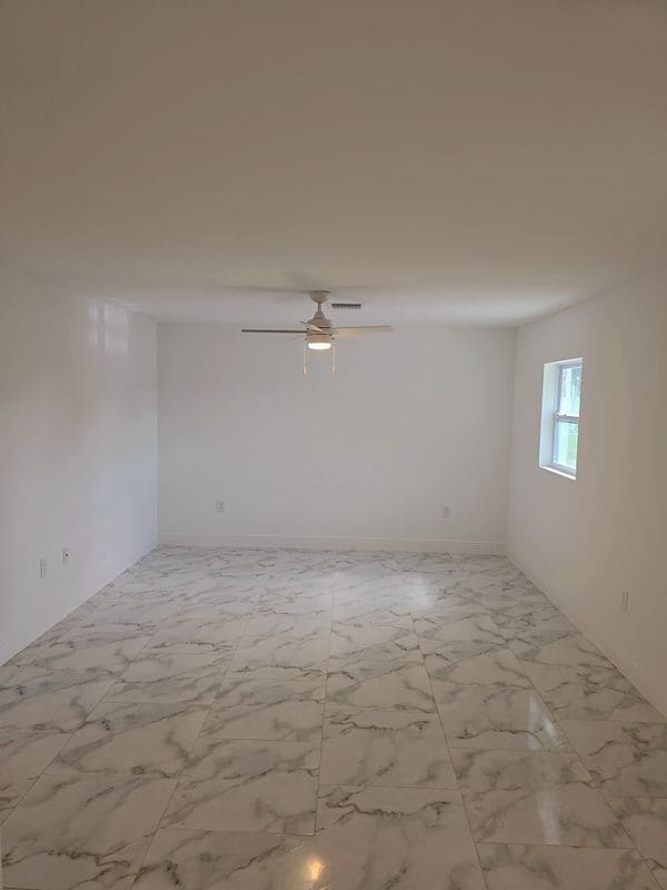 Photo - 2775 Market St