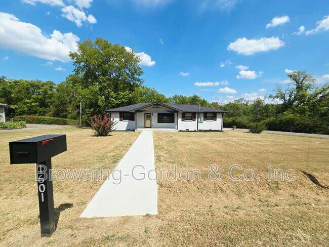 1601 Haynes Meade Cir