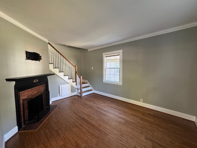 Photo - 201 Piez Ave