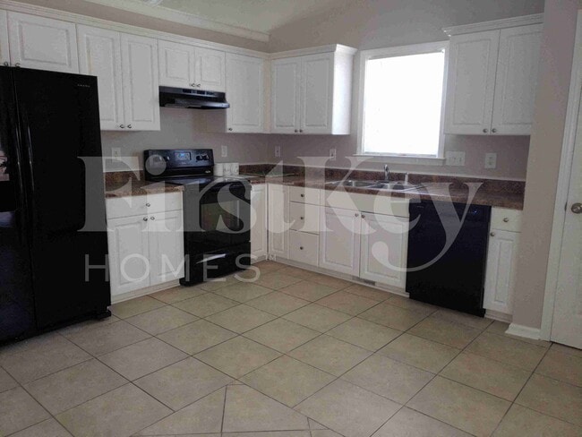 Photo - 4001 Mackinac Island Ln