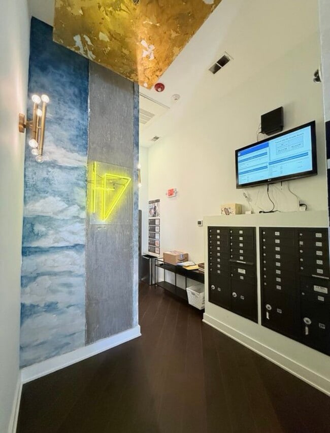 Photo - 1402 H St NE Unidad 306 Rental