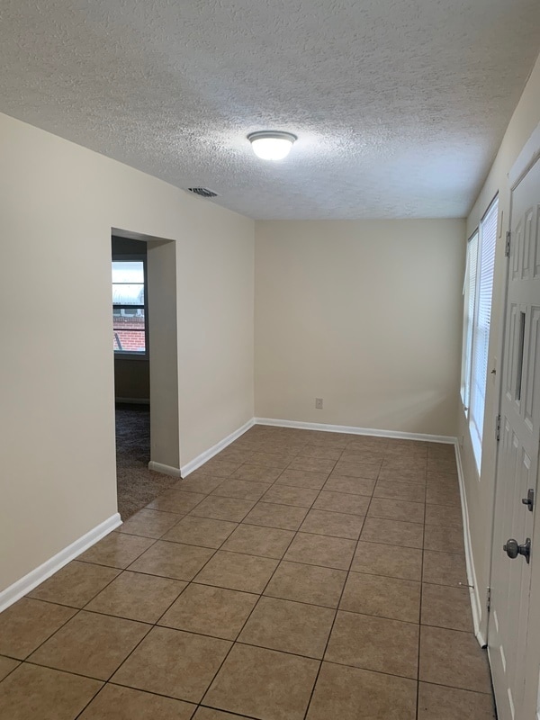 Photo - 3031 Edison Ave