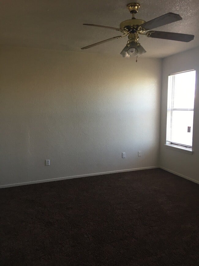 Photo - 4 bedroom home for rent