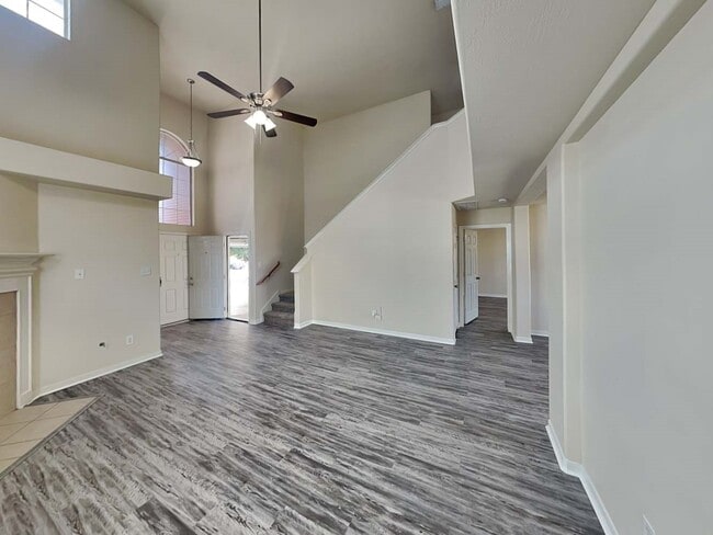 Photo - 1411 Baychester Ln