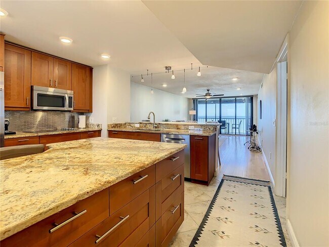 18304 Gulf Blvd Unit 516