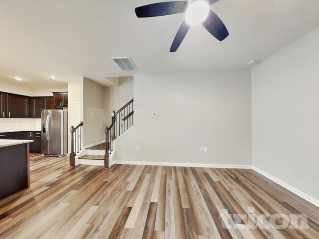 Photo - 1112 Gemfor St