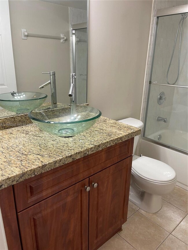 Photo - 4785 SW 62nd Ave Unit 101