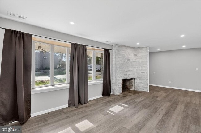 Photo - 1102 Evergreen Blvd