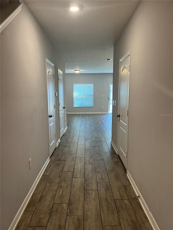 Photo - 104 Cedar Bark Ln