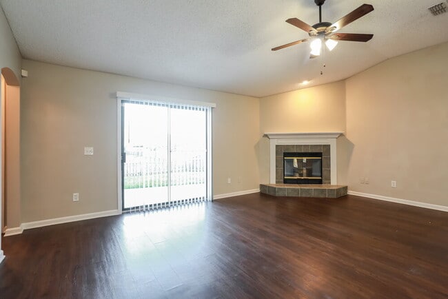 Photo - 1729 Glen Laurel Dr