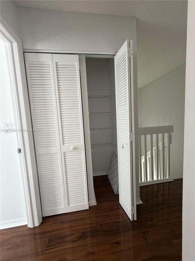 Photo - 1534 Weeping Willow Way