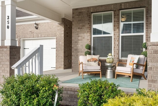 Photo - 250 Tanglewood Ln