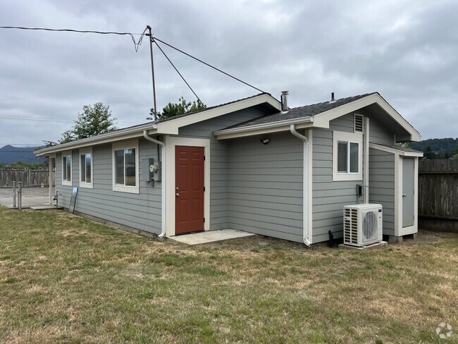 Building Photo - 1755 Glendale Dr Rental