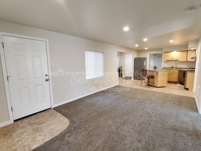 Photo - 44102 Dimmick Rd