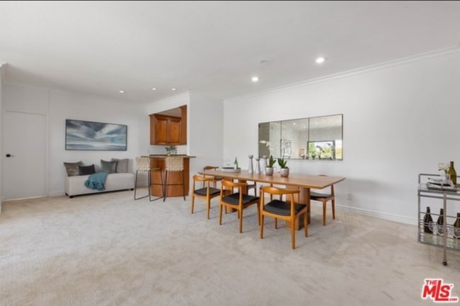 Photo - 612 S Barrington Ave Unidad 416