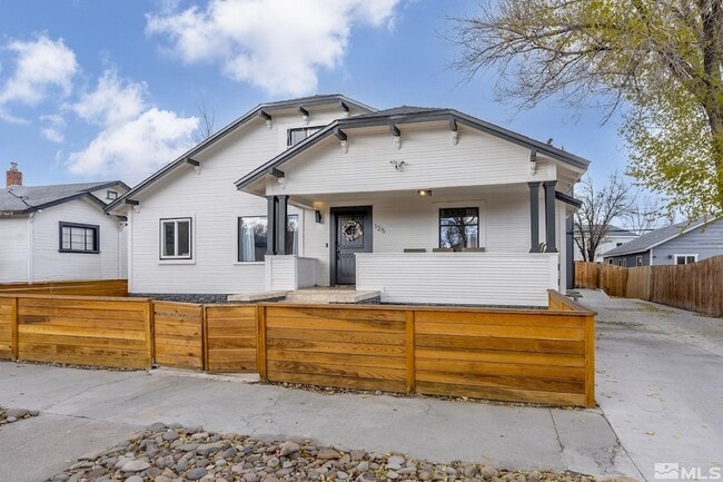 Photo - 125 Caliente St