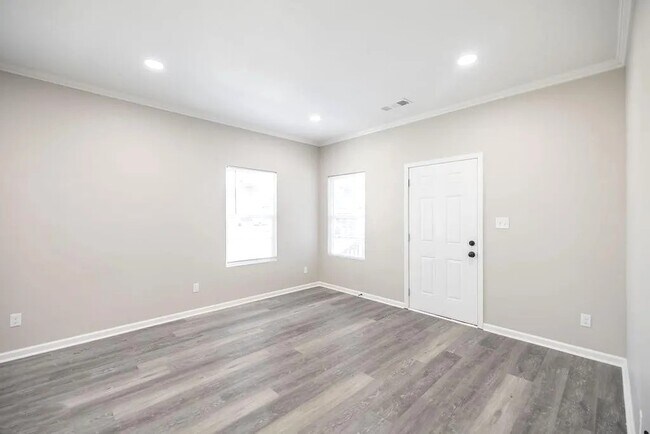 Photo - 2609 Beech Ave