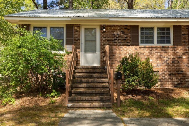 Photo - 202 W Poplar Ave Unit A