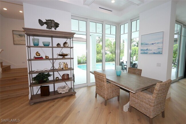 Photo - 300 2nd Ave N