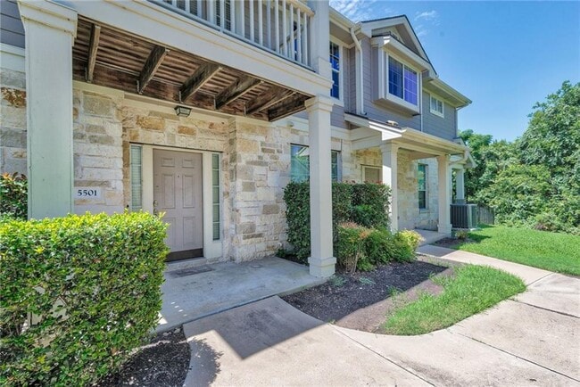 Building Photo - 1900 Scofield Ridge Pkwy Unit 5501