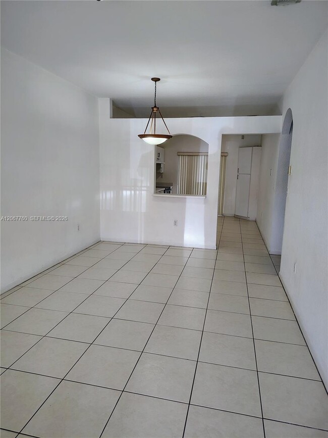 Photo - 6990 NW 179th St Unidad 101-2