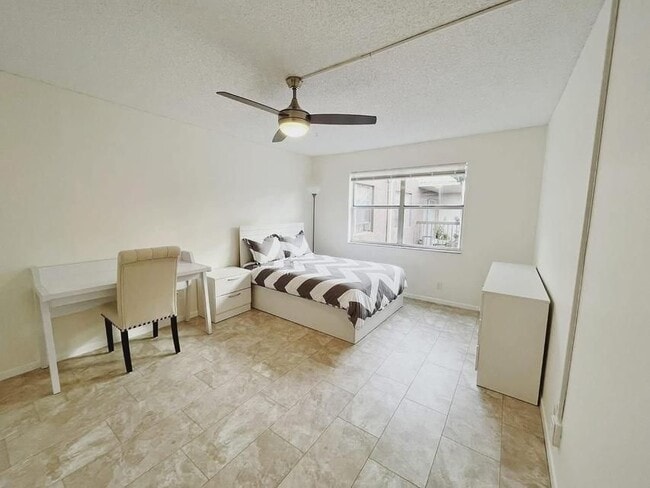 Photo - 7080 Nova Dr Unidad 307b