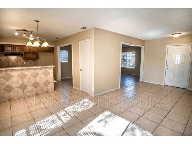 Photo - 6916 Shady Grove Dr