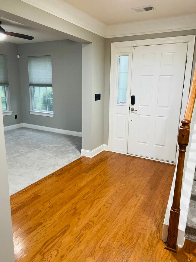 Photo - 9035 Parlor Dr