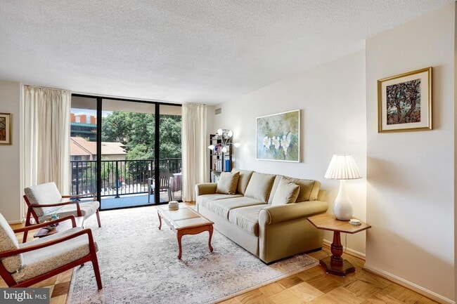 Photo - 118 Monroe St Unidad 304