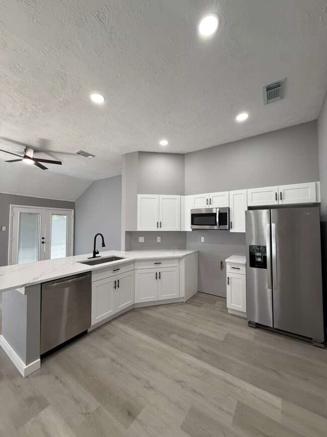 Photo - 1019 Western Springs Dr