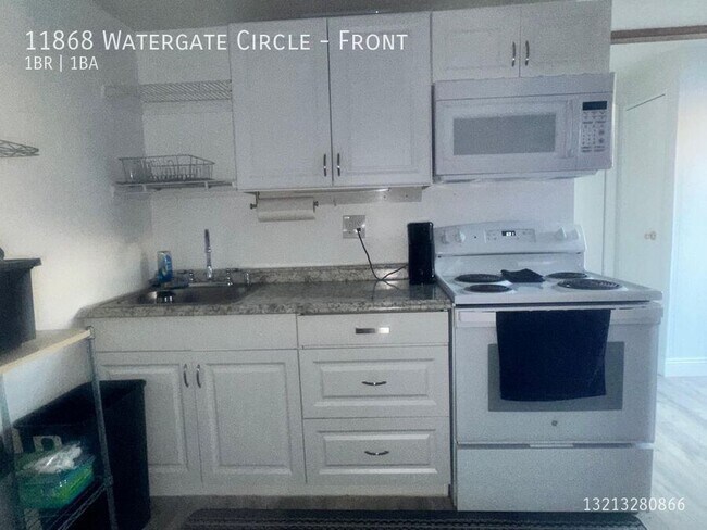 Photo - 11868 Watergate Cir Unit Front