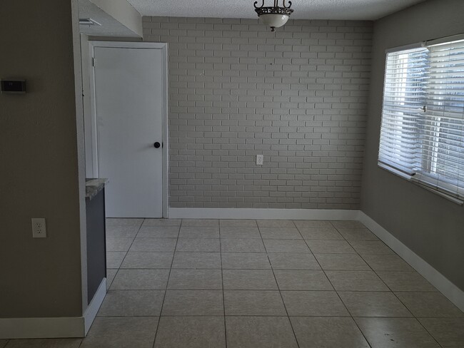 Building Photo - 5311 Luna Vista Dr Rental
