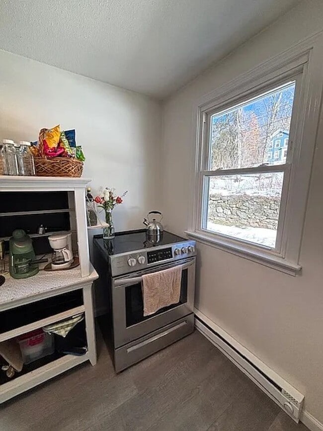 Photo - 156 Main St Unit B1