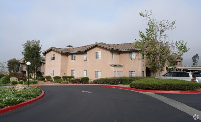 Photo - The Boulders