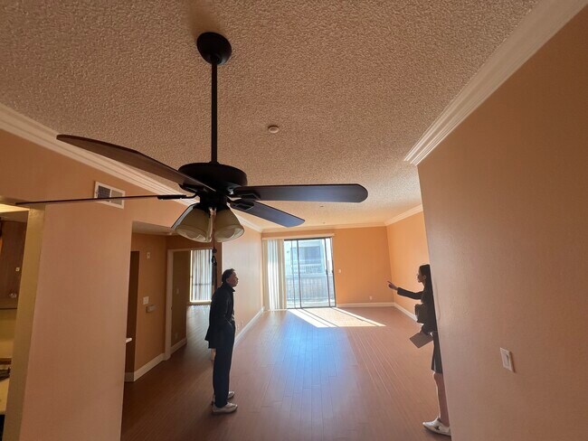 Photo - 533 S St Andrews Pl Unit 416